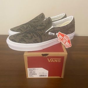 Women’s Size 9, Men’s Size 7.5 Slip On Vans Sneakers - Brand New in Box
